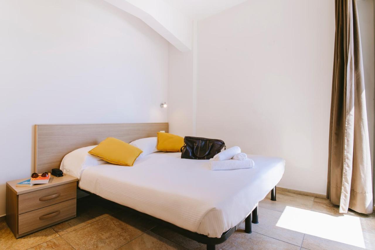 Hotel Jolly Roger Pietra Ligure Ngoại thất bức ảnh
