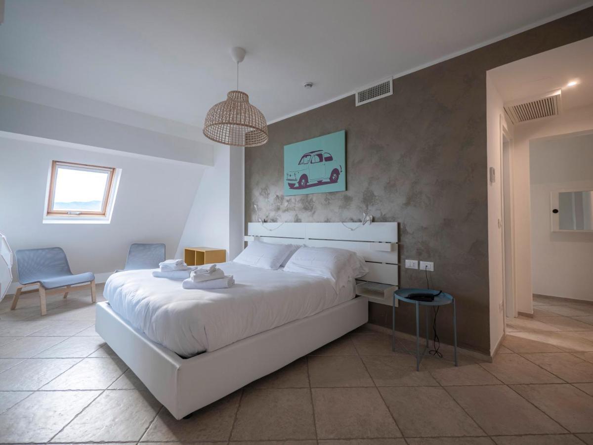 Hotel Jolly Roger Pietra Ligure Ngoại thất bức ảnh
