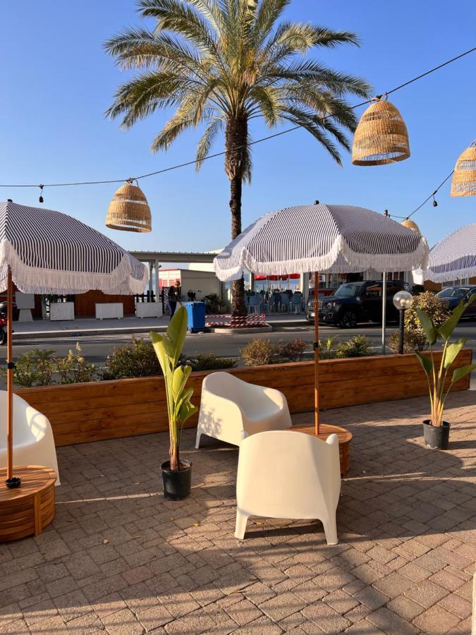 Hotel Jolly Roger Pietra Ligure Ngoại thất bức ảnh