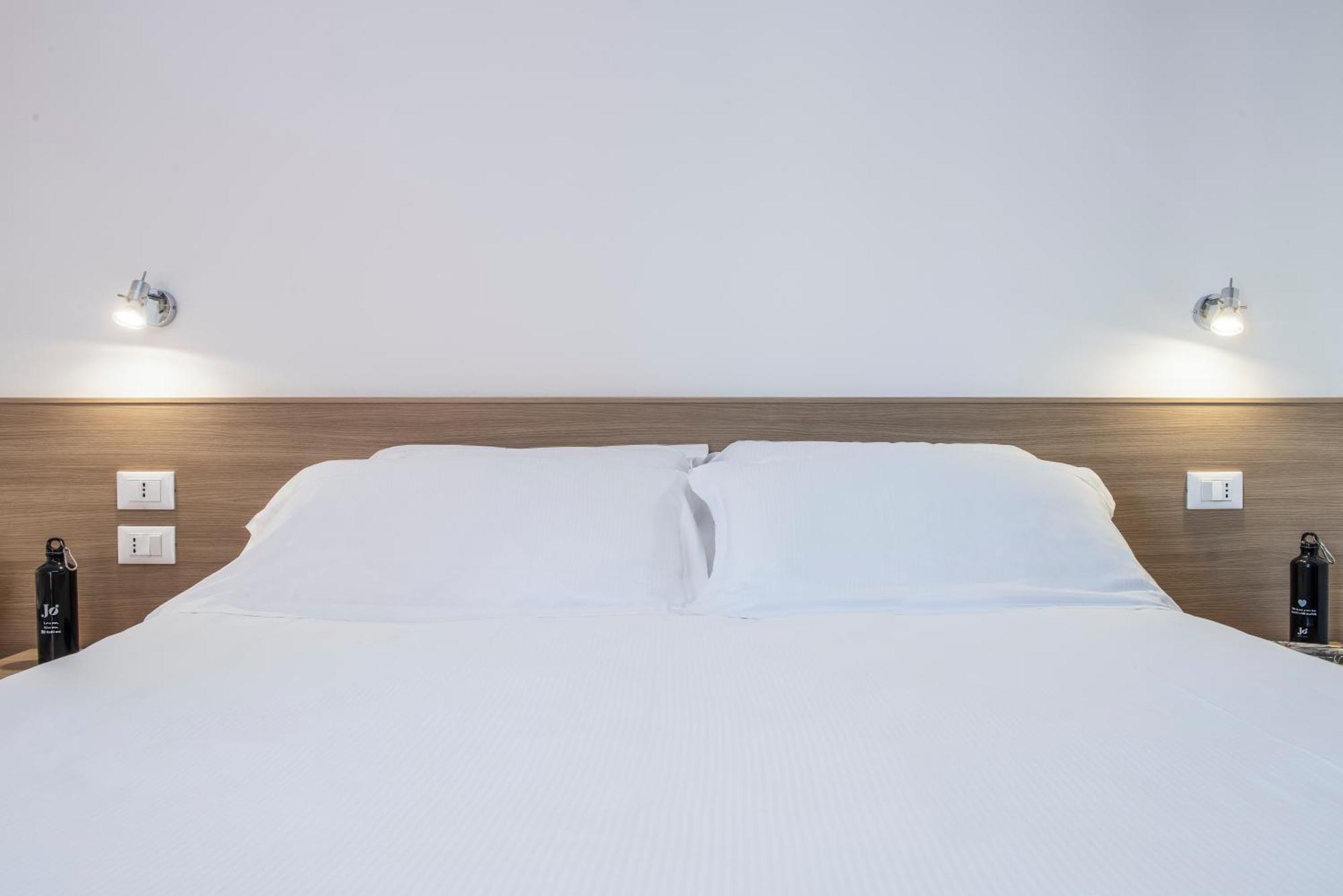 Hotel Jolly Roger Pietra Ligure Ngoại thất bức ảnh